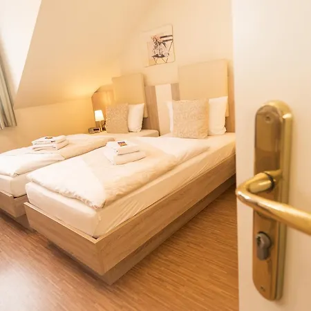 Carlton Mayfair 3* Ντίσελντορφ