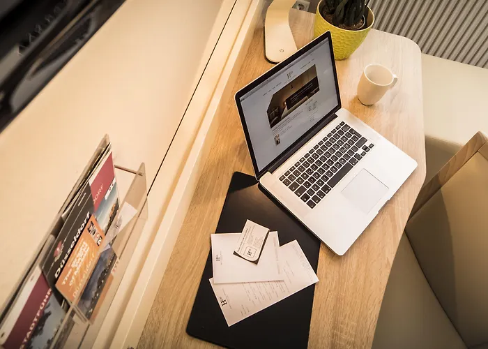 Carlton Mayfair Hotel 3*