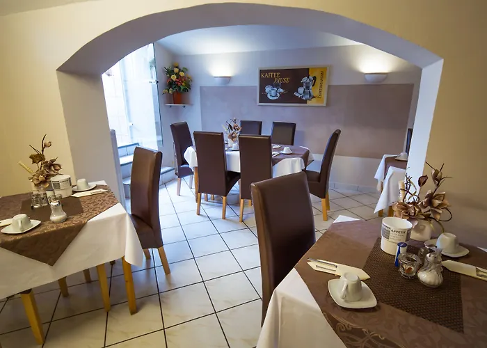Carlton Mayfair 3*