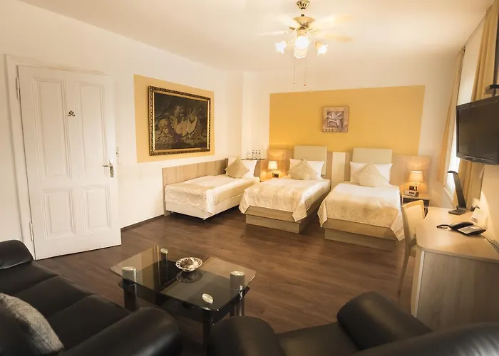 Carlton Mayfair Hotel 3*