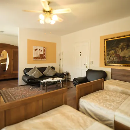 Carlton Mayfair Szálloda