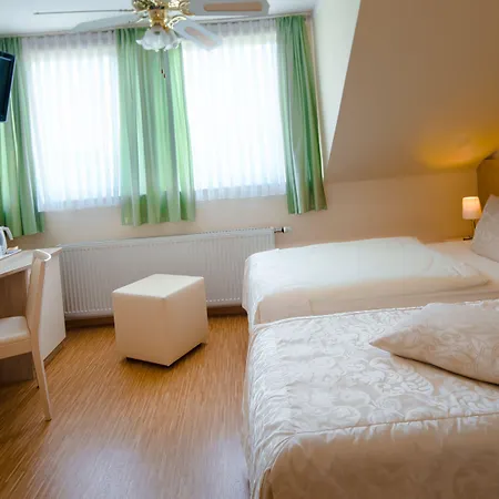 Szálloda Carlton Mayfair Düsseldorf