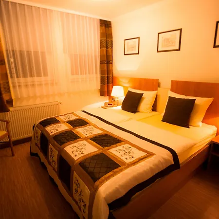 Szálloda Carlton Mayfair Düsseldorf