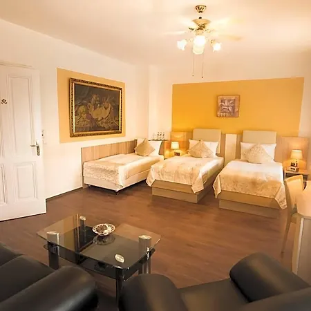 Carlton Mayfair Hotel 3*