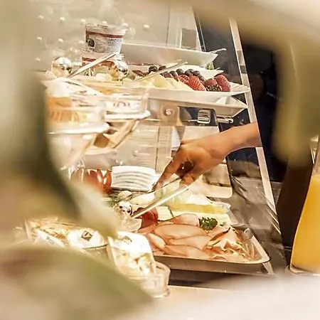 Carlton Mayfair Hotel