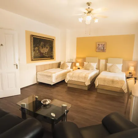 Carlton Mayfair Hotel 3*