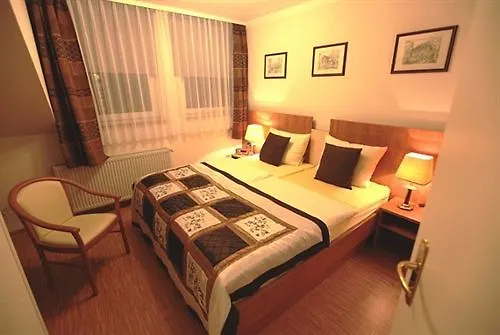 Hotel Carlton Mayfair 3*