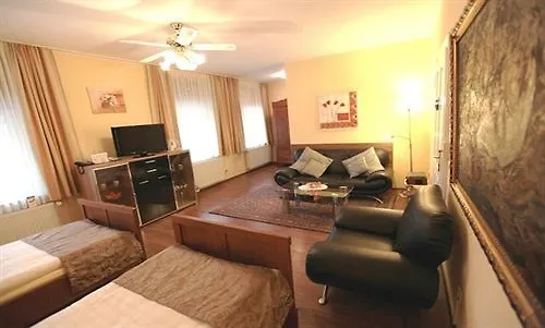 卡尔顿梅费尔酒店