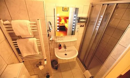 Carlton Mayfair 3* Düsseldorf