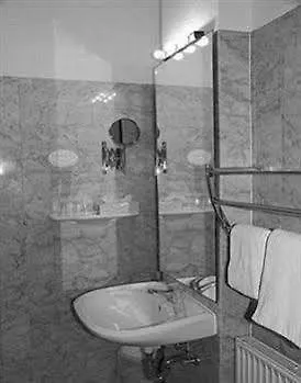 Hotel Carlton Mayfair 3*