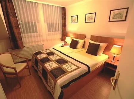 호텔 Carlton Mayfair 3*