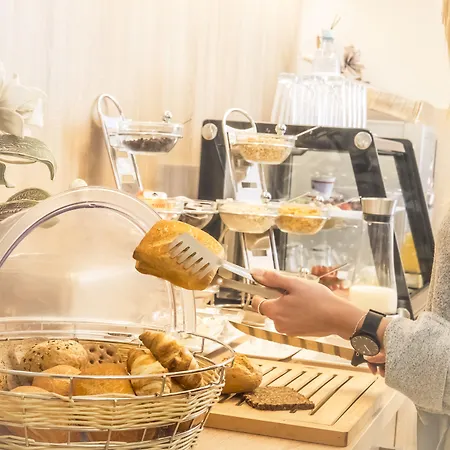 Carlton Mayfair Otel Düsseldorf