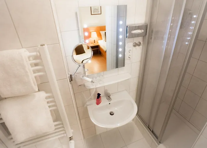 Carlton Mayfair Otel 3*